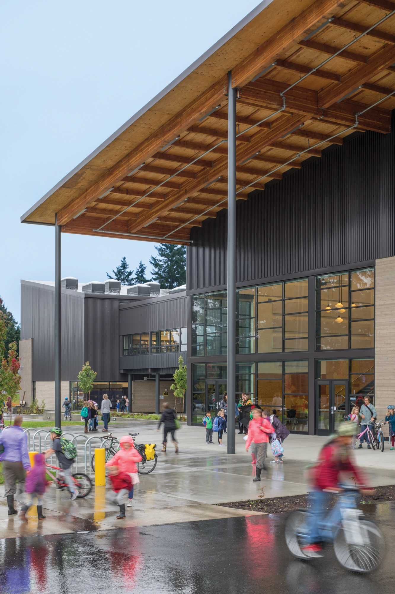At Salish Coast Elementary School in Port Townsend, WA, students and families have a place to gather and bond at the beginning and end of the school day. Photo: Lara Swimmer