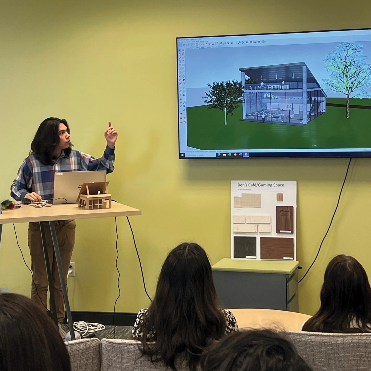 High School Intern Presentation. Photo: KKT Team